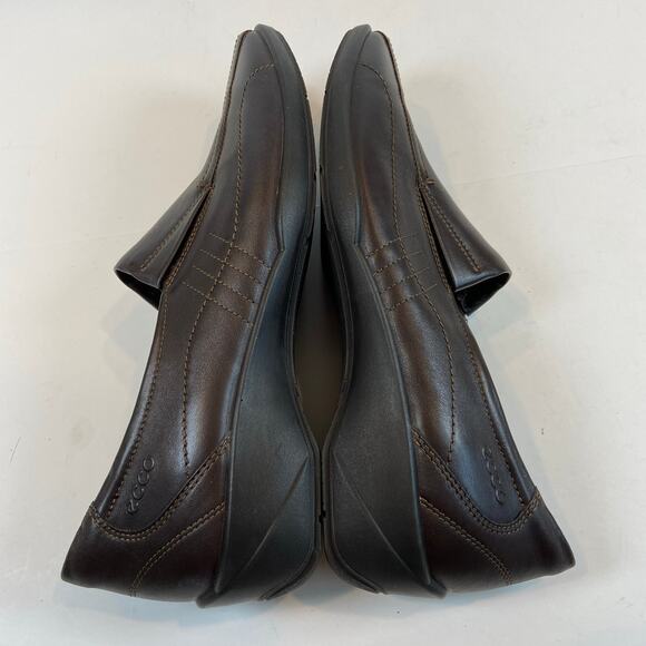 Ecco Slip On Casual Comfort Shoes Dark Brown Leather Cushioned Size 39/ US 8 - Picture 3 of 8